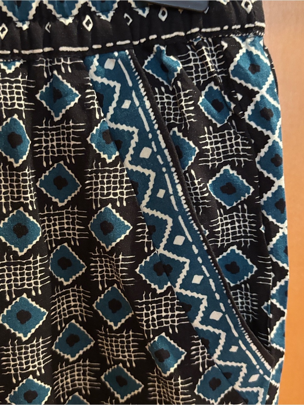 Anthropologie Teal and Black Geometric Cropped Pants - size XS - Picture 9 of 12